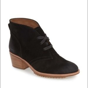 Caslon Gia Black Lace Up Booties